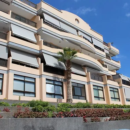 777 * Puerto de Santiago (Tenerife)